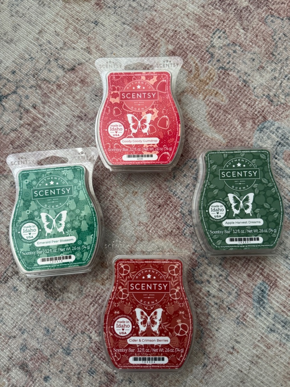 Scentsy Red and Green Wax Bar Bundle
